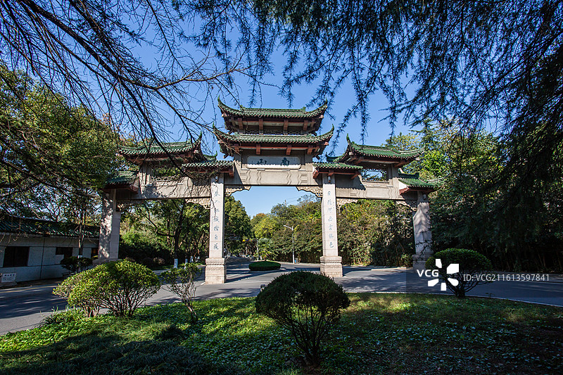 江苏省镇江市南山风景名胜区——南山牌楼图片素材