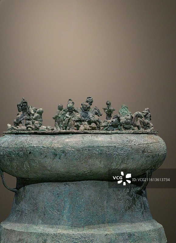 战争场面铜贮贝器_西汉_云南省博物馆_苏州博物馆_铸河山_中国青铜时代的兵器展图片素材