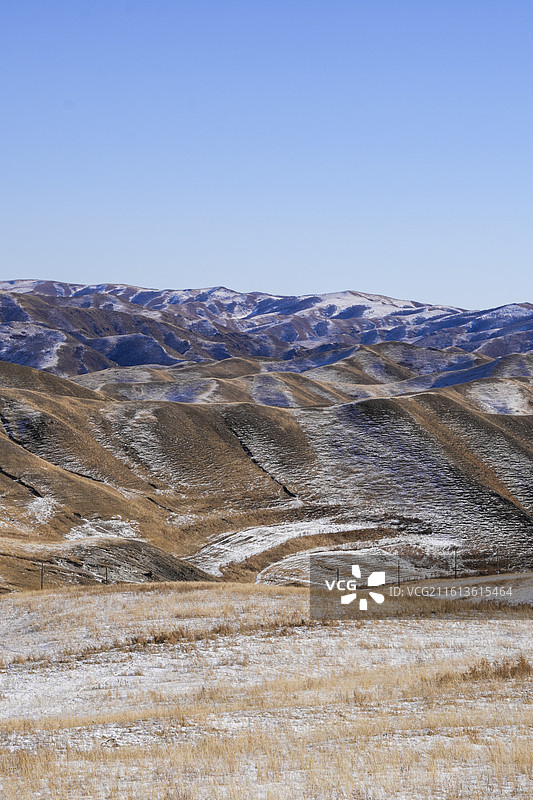 内蒙古乌兰察布去往呼和浩特红石崖景区的途中美景图片素材