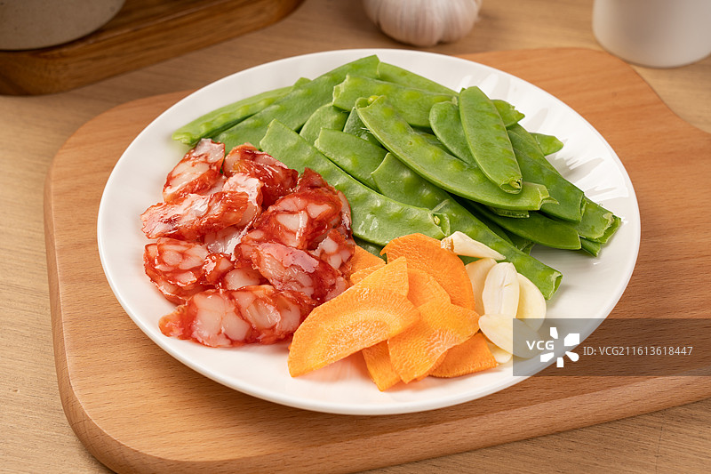 荷兰豆炒腊肠食材图片素材
