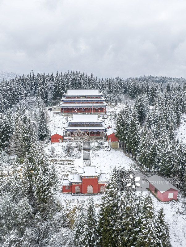 利川佛宝山雪景图片素材
