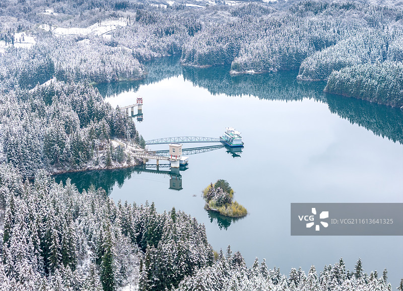 利川佛宝山雪景图片素材