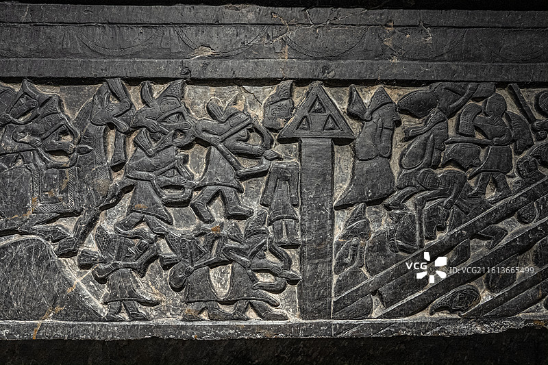 北寨汉墓 墓门画像 门楣 胡汉交战 沂南北寨汉墓一号墓图片素材