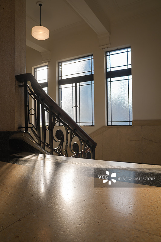 上海市文物保护建筑上海历史博物馆跑马总会旧址大楼古典主义风格建筑图片素材