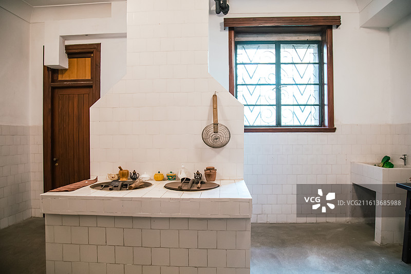 江苏南京钟山风景名胜区美龄宫地下一层厨房配膳间图片素材