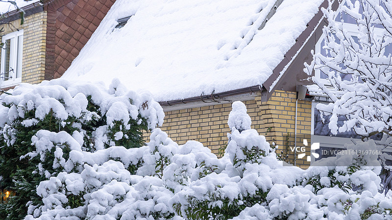 德国汉堡2026年大雪的小镇风景图片素材