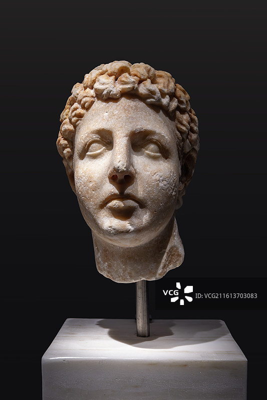 故宫-代达罗斯-希腊克里特岛的神话-兄弟大理石头像-公元前1世纪-希腊伊拉克利翁考古博物馆藏图片素材