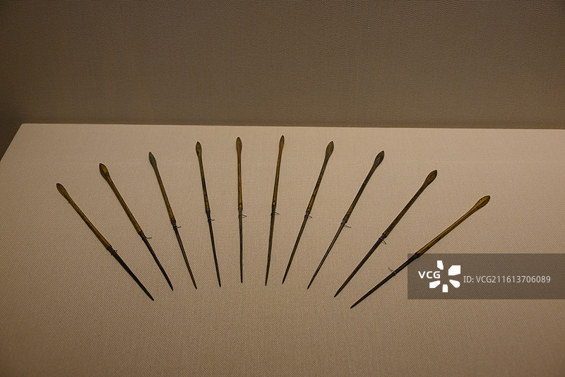 集安县粮库出土的高句丽鎏金铜箭头图片素材