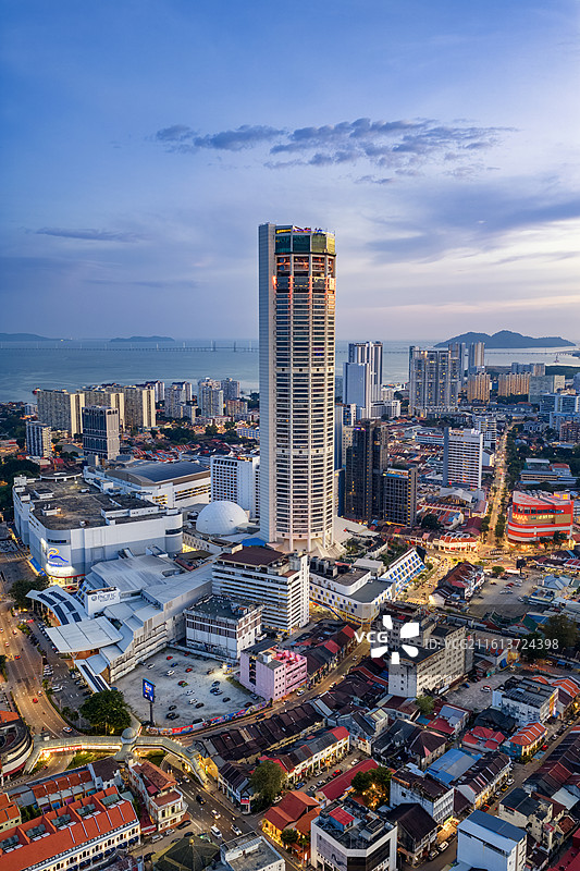 马来西亚槟城城市夜景航拍图片素材