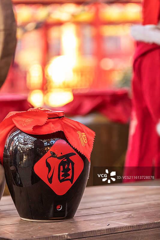 唐山河头老街里的中国风白酒，白酒，中国风，国潮，酒窖图片素材