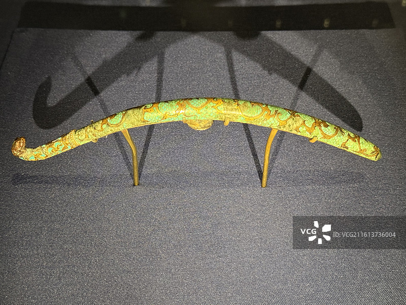 龙纹带钩，黄金，战国时期，西汉，香港故宫文化博物馆图片素材