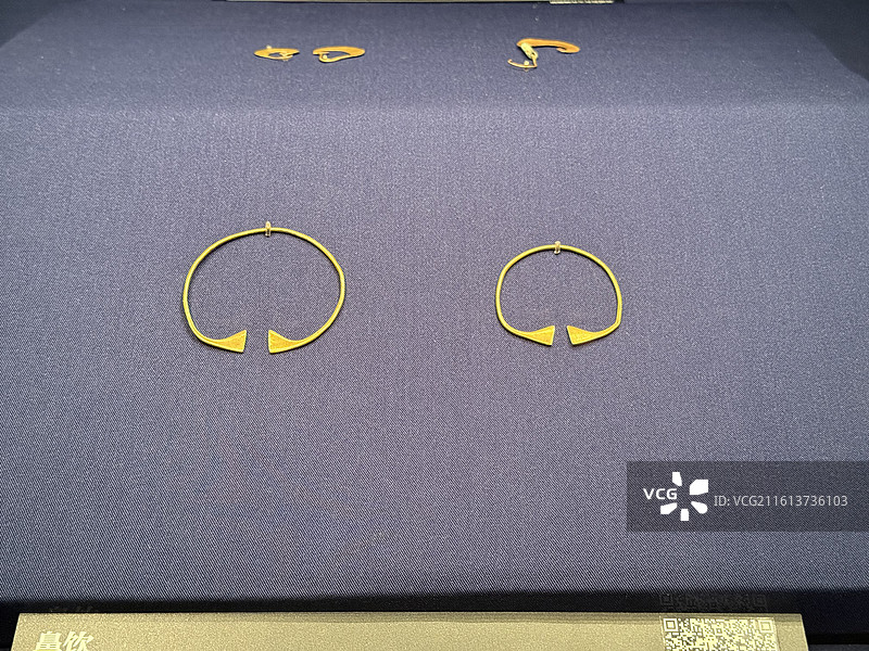 鼻饮，公元前15-公元前13世纪，香港故宫文化博物馆图片素材