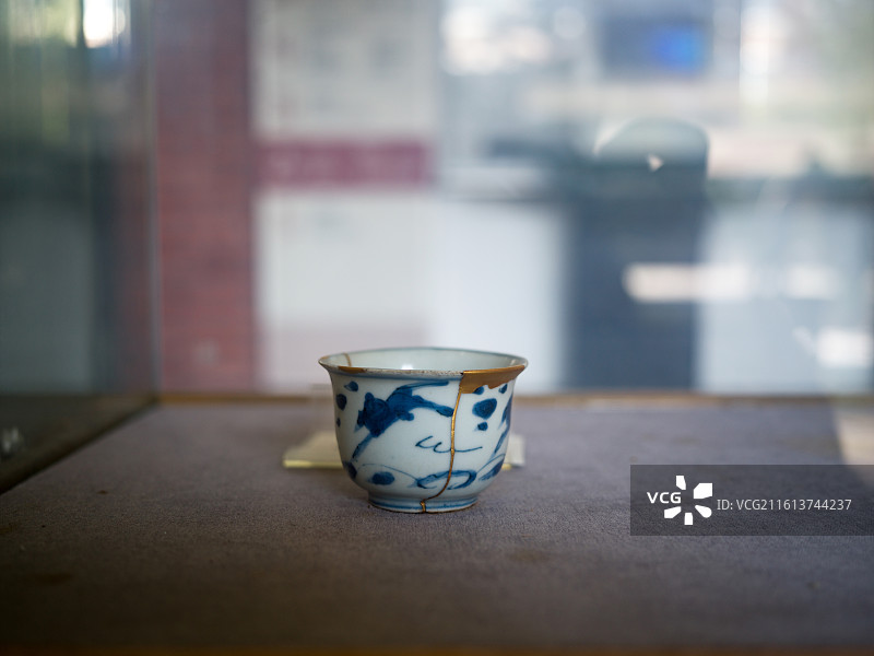 修补过的陶瓷图片素材