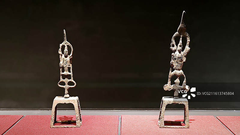 北京首都博物馆古代佛塔文物展释迦牟尼涅槃石函钟馗五毒辽代瓷器建筑构件坐龙走龙铁狮天使人像佛像金丝帽图片素材