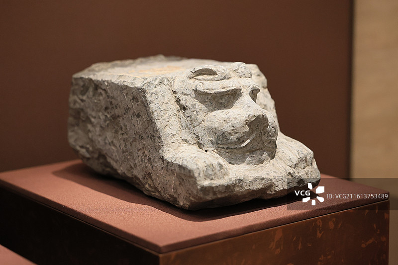 上海博物馆东馆中国历史传统铜器青铜器铭文陶瓷陶俑佛像石雕石刻藏品摄影特写图片素材