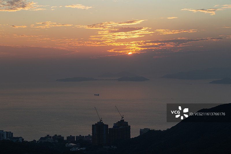 香港太平山顶的海上落日图片素材