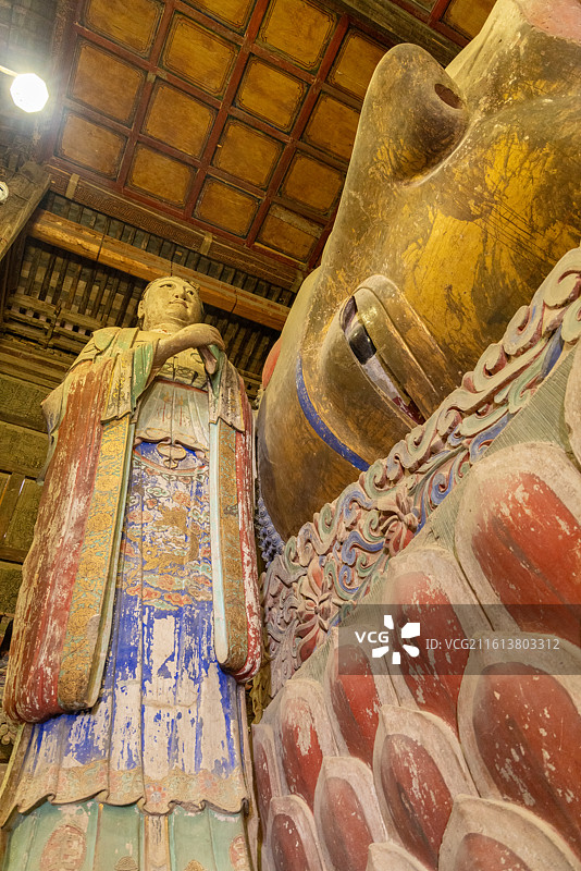 甘肃张掖皇家敕建的寺院 张掖大佛寺 大佛殿内亚洲最大室内木胎泥塑卧佛图片素材