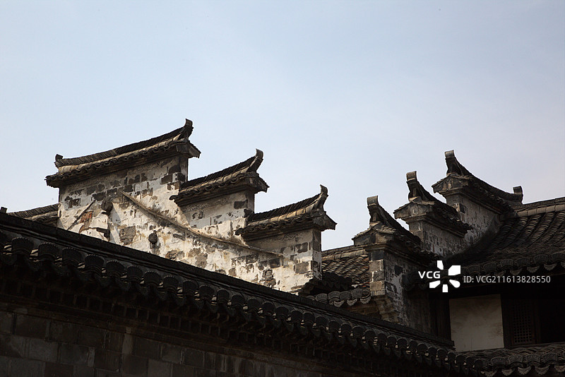 卢宅 古代民居 青砖白瓦 徽派建筑 东阳木雕 琉璃珠灯图片素材