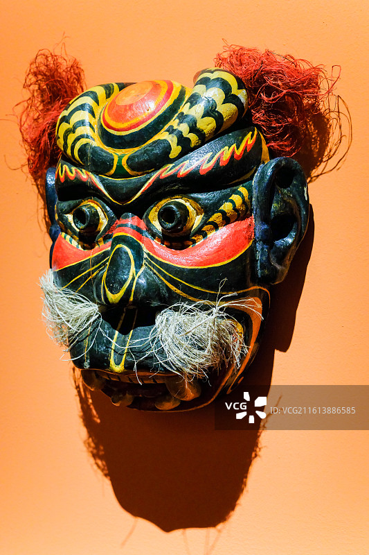 面具《傩戏脸壳：蛇神》 中国美术馆“灵瑞迎新·中国美术馆蛇年题材美术作品展”图片素材