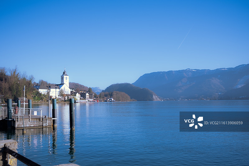 圣沃尔夫冈湖水图片素材