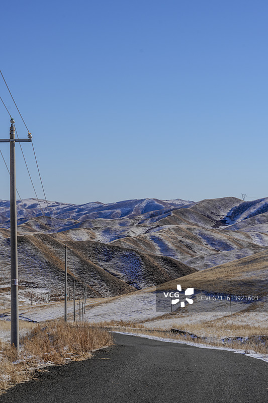 内蒙古乌兰察布去往呼和浩特红石崖景区的途中美景图片素材