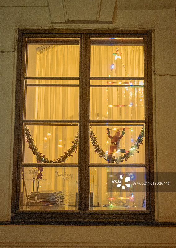 布拉格城市扫街圣诞橱窗驯鹿图片素材