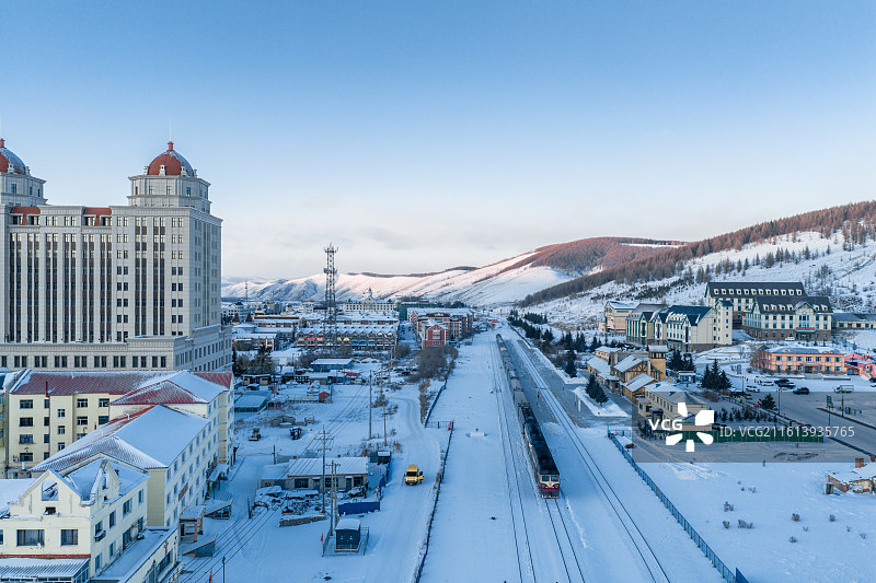 阿尔山火车站，冬季大雪覆盖的阿尔山市图片素材