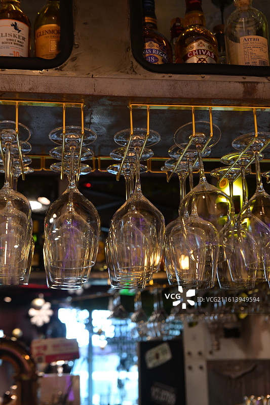 酒吧餐厅玻璃杯花瓶图片素材