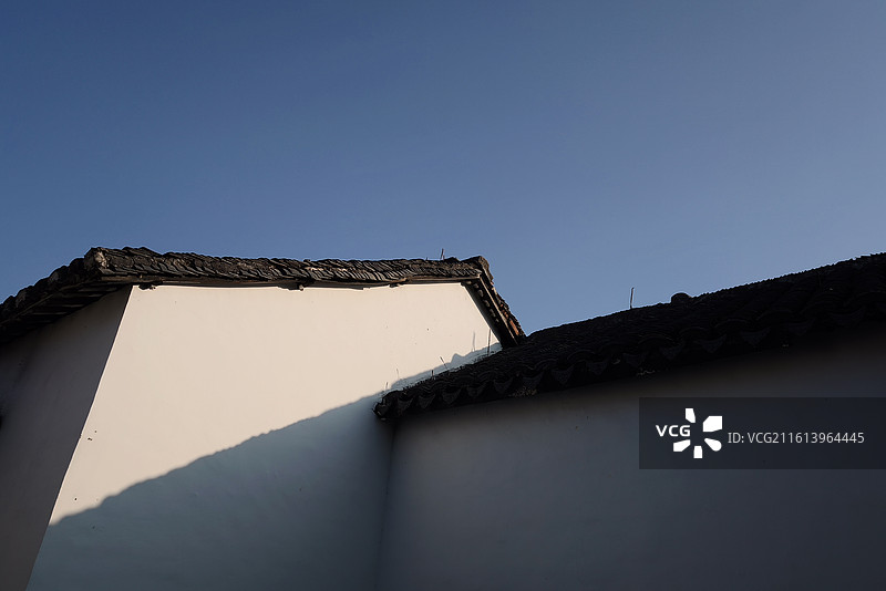 苏州张家港凤凰山景区恬庄古街，古建筑，古街，江南古建筑，白墙黑瓦，中式园林，园林，苏式建筑图片素材