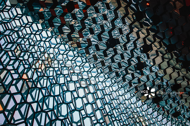 冰岛雷克雅未克harpa音乐厅哈尔帕建筑玻璃幕墙几何形状图片素材