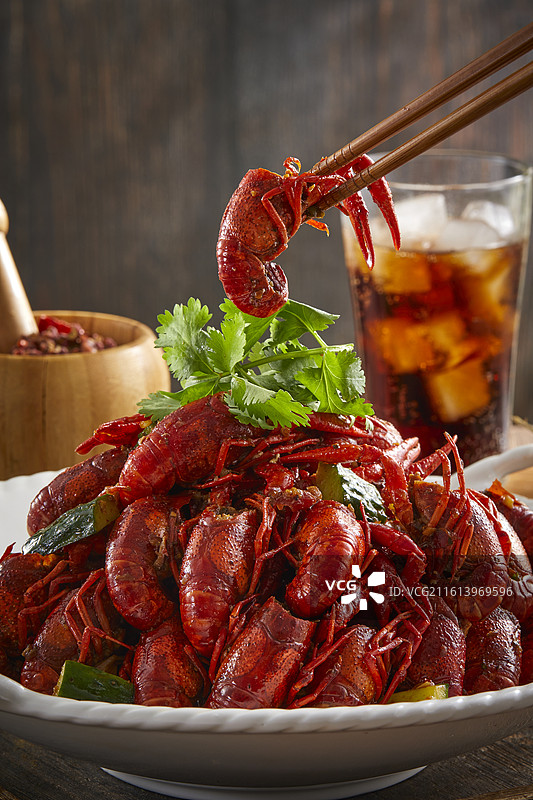 一盘小龙虾图片素材