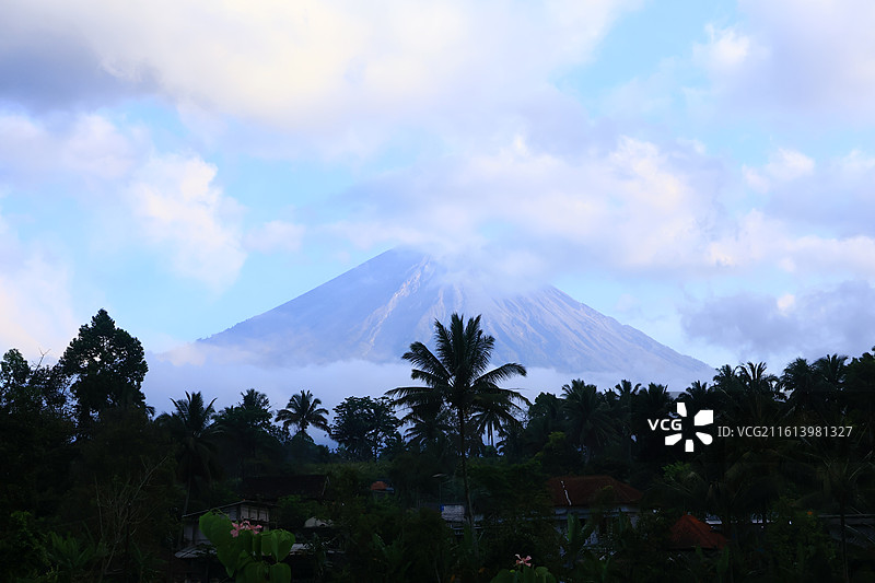 印尼塞梅鲁semeru火山 日出图片素材