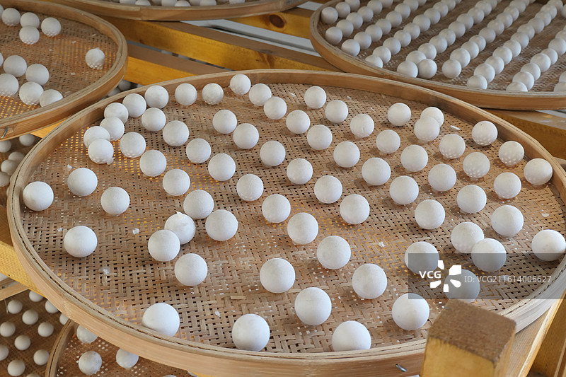 年味，春节做好的手工团子，糯米团子，团圆，元宵，团子，饭团，汤圆图片素材