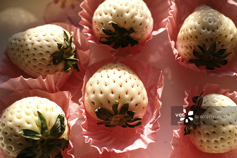 美味的白草莓图片素材