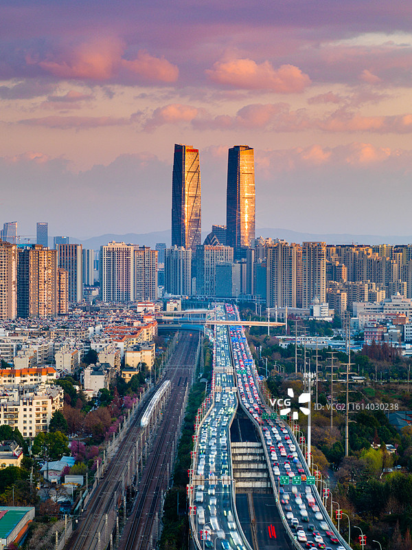 云南省昆明市万达双塔城市风光图片素材