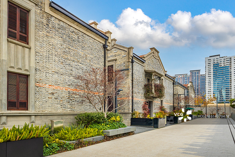 上海石库门建筑慎余里图片素材