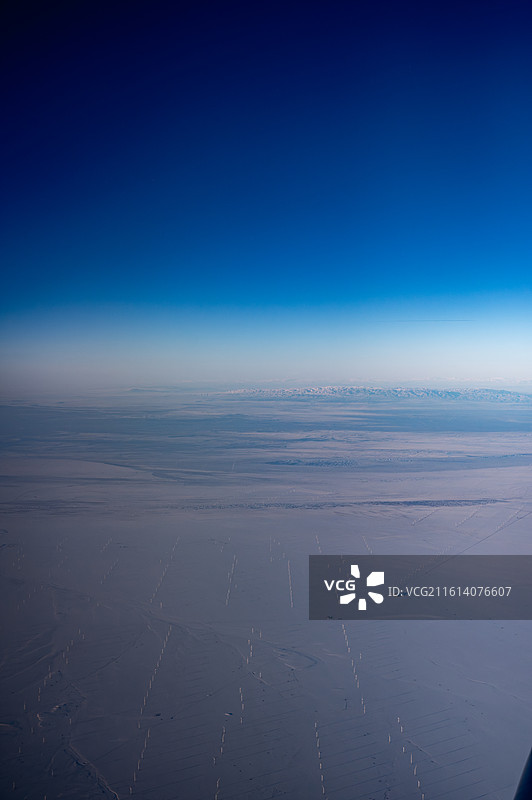大型风力发电机组图片素材