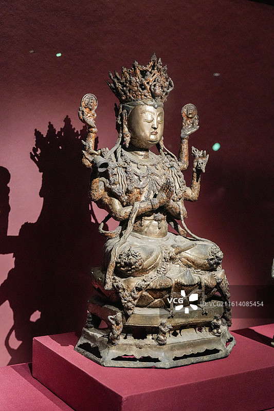 北京中国典籍博物馆“既往未来-小西天文物撷珍与悬塑艺术特展”展览现场和展品图片素材