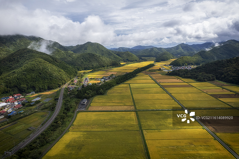 日本福岛县猪苗代湖的航拍风光图片素材