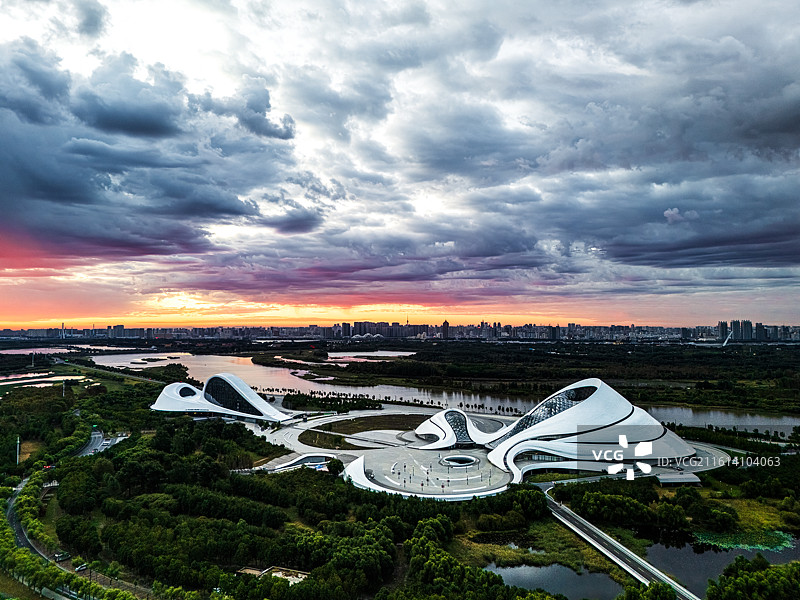 航拍哈尔滨大剧院图片素材