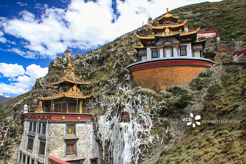 西藏山南的寺庙建筑图片素材