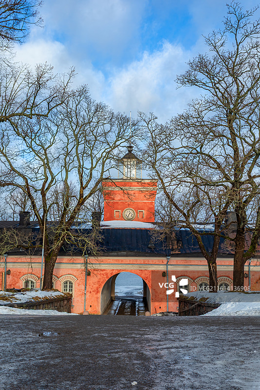 冬天的波罗的海与芬兰堡上的建筑和炮台图片素材