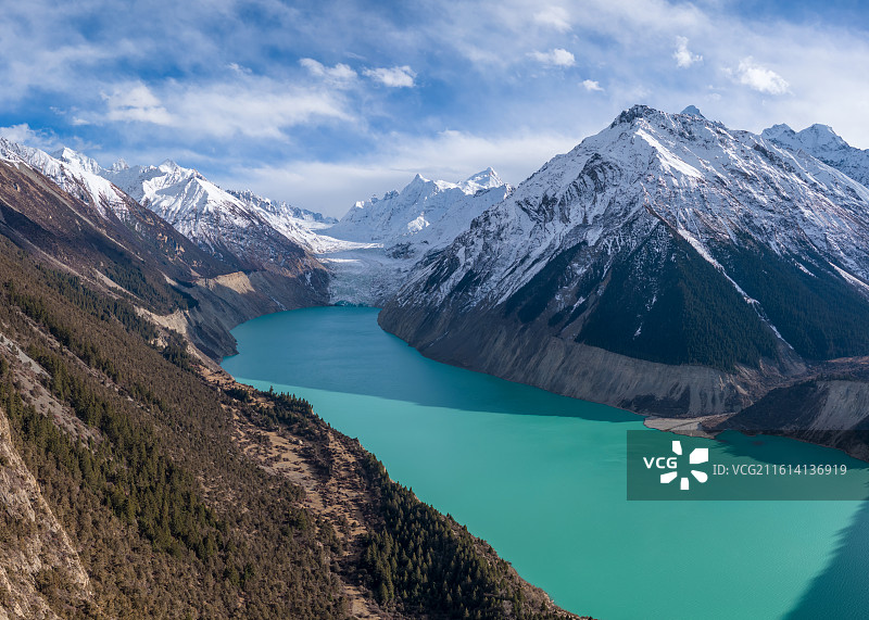 西藏边坝县炯拉错的风景图片素材