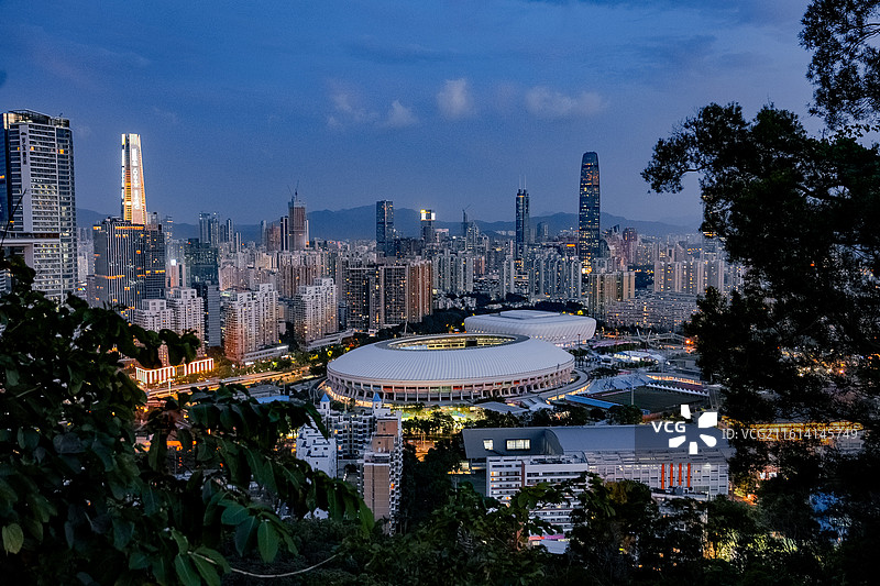 高质量发展 新质生产力 深圳 粤港澳大湾区 夜景 城市 速度 美景 风光 经济 发达地区图片素材