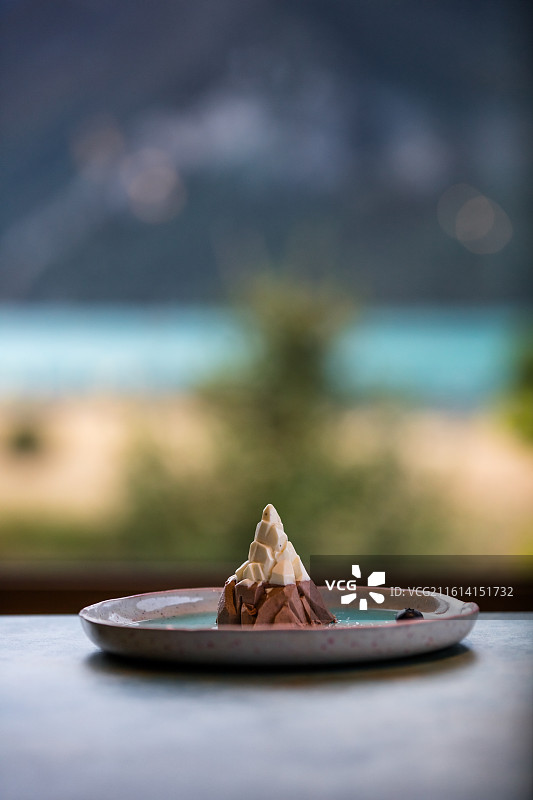 高山湖泊草原蛋糕甜品图片素材