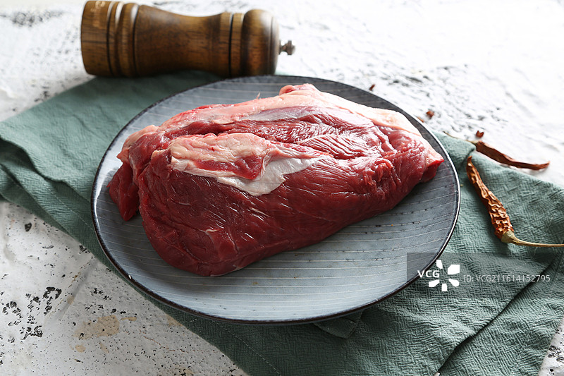 新鲜牛腱子肉图片素材