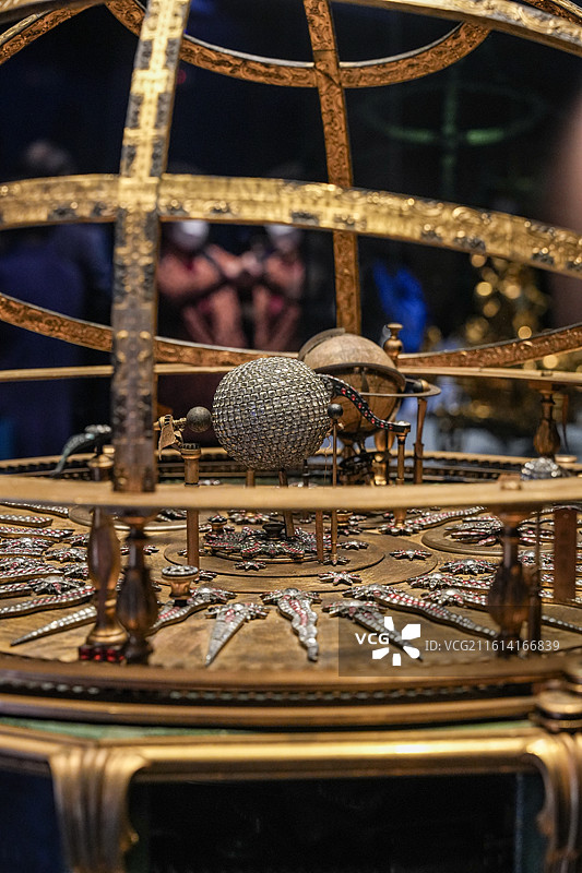 北京故宫博物院钟表馆展览的精品钟表图片素材