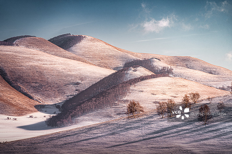 雪原夕照图片素材