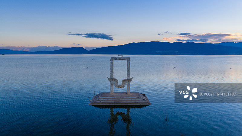 云南省玉溪市江川区星云湖天使之翼码头风光图片素材