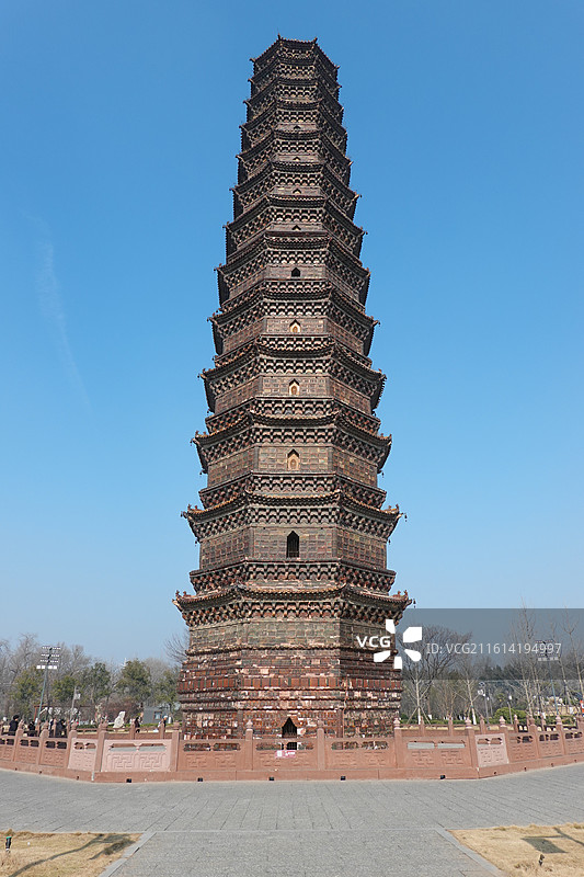 河南省开封市开封铁塔公园：祐国寺塔开宝寺塔天下第一塔图片素材